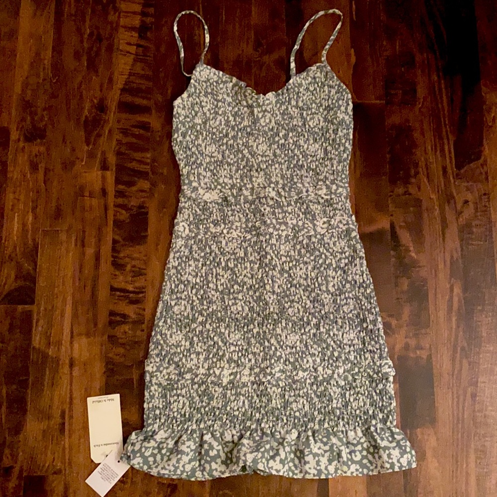 A&F fitted XS mini dress with spaghetti straps.